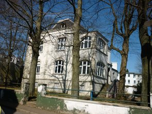 Das Gebäude Weißenburger Straße 3