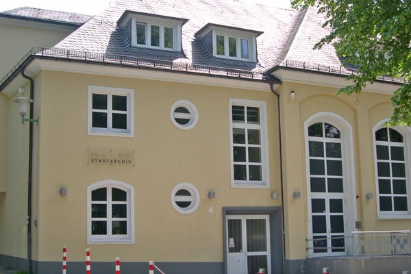 Das Gebäude des Stadtarchivs von außen