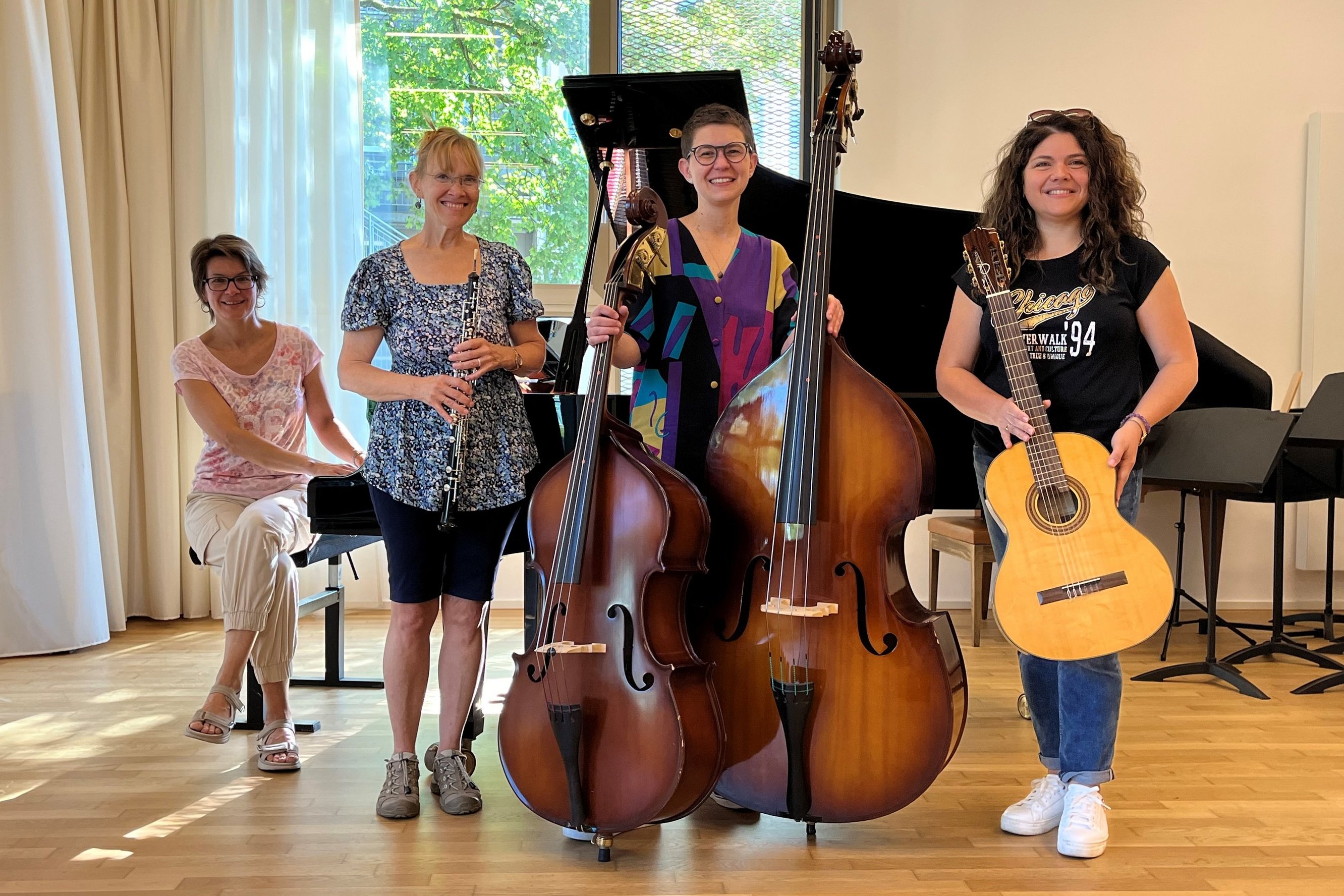 Vier Musiklehrerinnen der Musikschule, die die Instrumentensafari betreuen