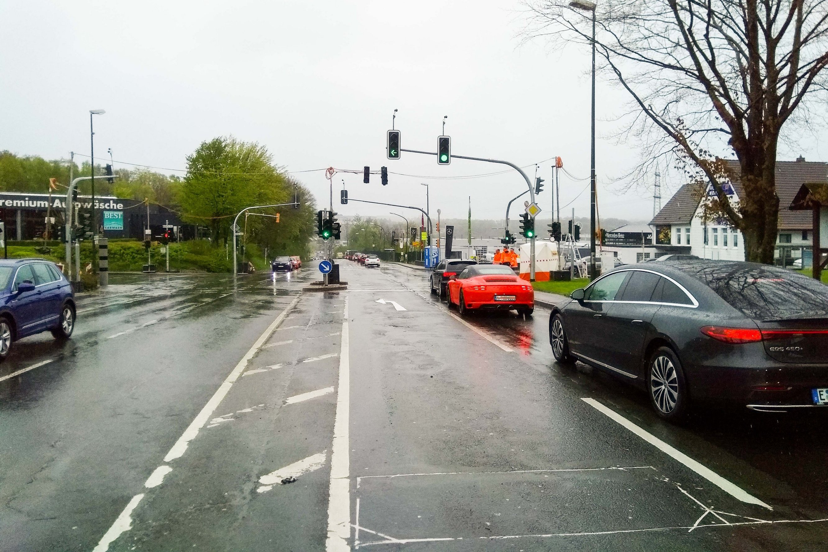 Eine Ampelanlage auf der Heedfelder Straße