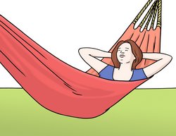 Illustration: Eine Frau entspannt in der Hängematte