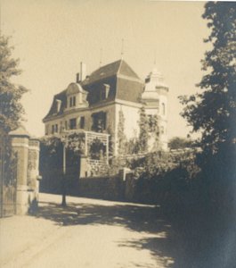 Das Gebäude Breslauer Straße 10