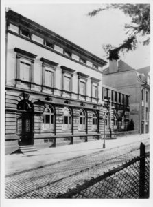 Das Gebäude Sauerfelder Straße 7