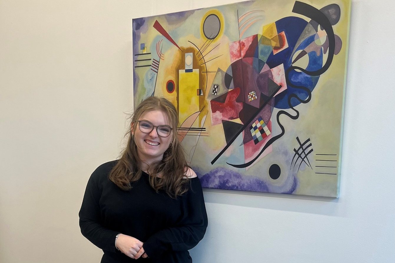 Belana Meschik - Bufdi an der Musikschule.