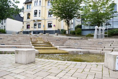 Rosengarten mit Blick auf den Wasserspielplatz