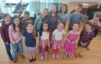Gruppenbild der Singschule (Grundschulkinder)