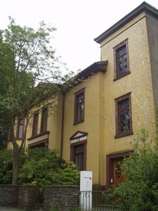 Das Gebäude Kölner Straße 27