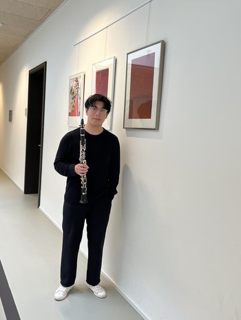 Der neue Klarinettenlehrer der Musikschule Tingxiao Ai