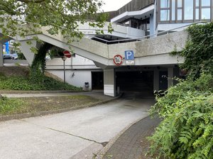Die Einfahrt zur Tiefgarage am Kulturhaus