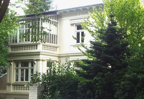 Das Gebäude Parkstraße 10