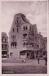 Das Gebäude Karussellplatz 1