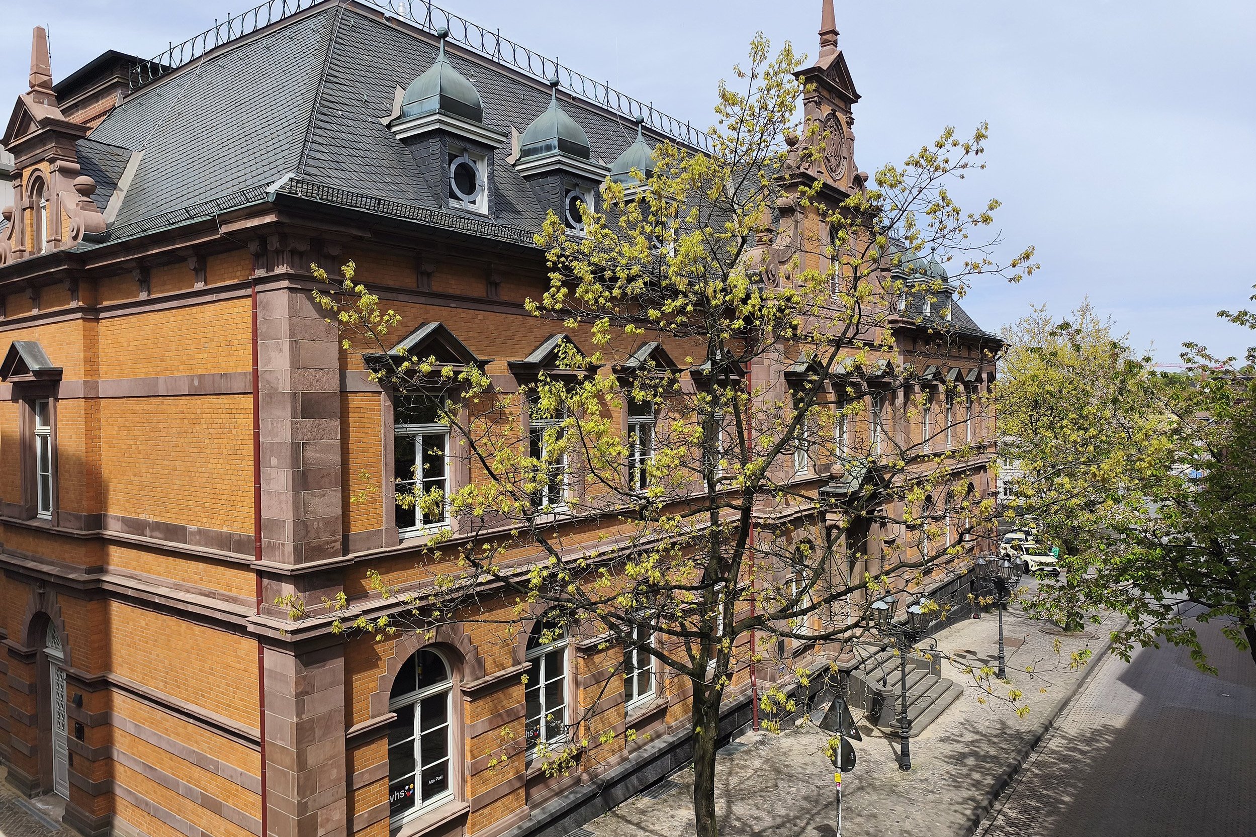 Die "Alte Post" von außen